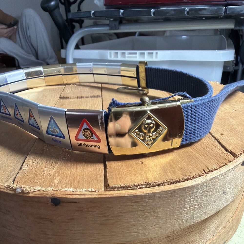 BSA Cub Scouts Belt - 17 Metal Slides!